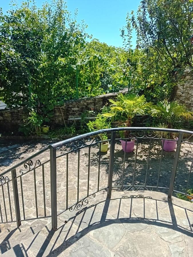 Stone Pazar Guest House Gjirokaster Luaran gambar